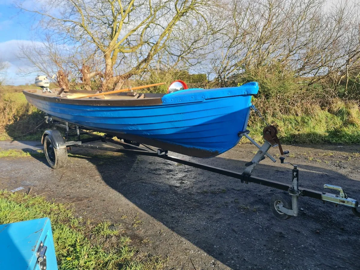 UPDATE    19ft fiberglass anglers fancy renovated - Image 1