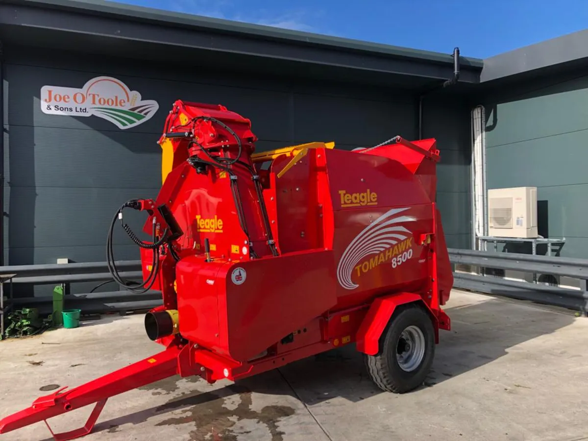 TEAGLE 8500 Strawblower & Silage Feeder - Image 3