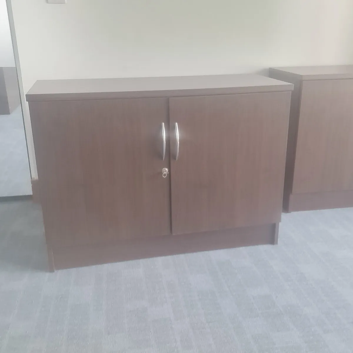 2 metre executive walnut desks - Image 2