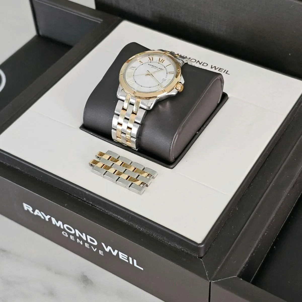 Mens Raymond Weil watch - Image 3