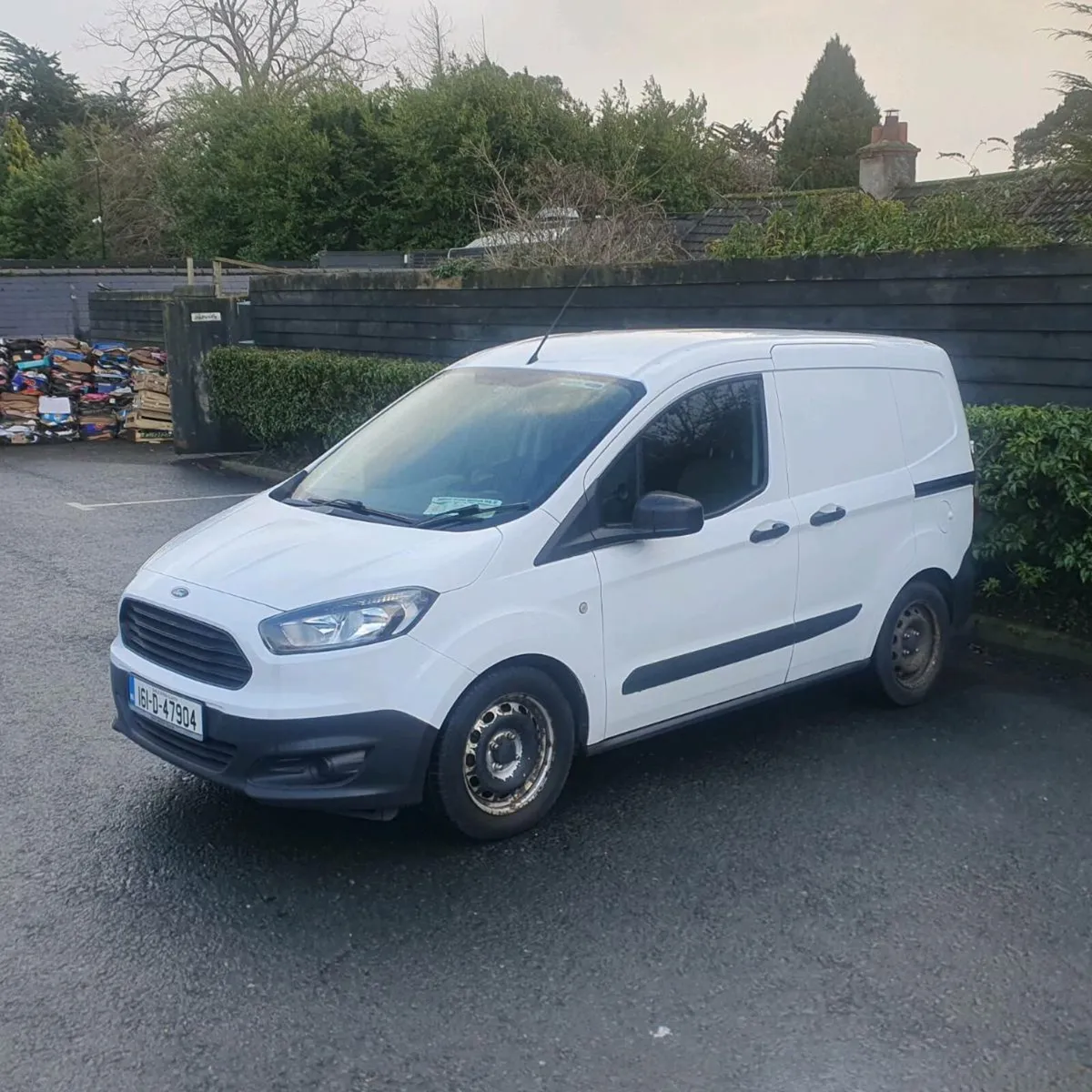 Ford Transit Courier 2016 - PRICE REDUCTION! - Image 3