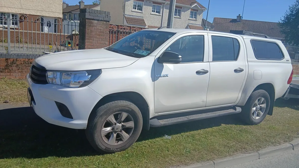 Hilux Landcruiser Defender DMax - Image 4