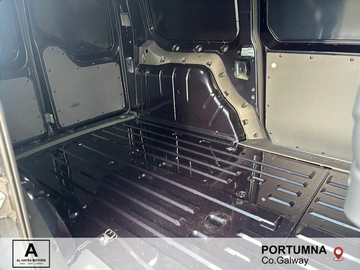 Volkswagen Caddy MAXI CARGO+ BUS 2.0 TDI 6SPEED 10 - Image 4