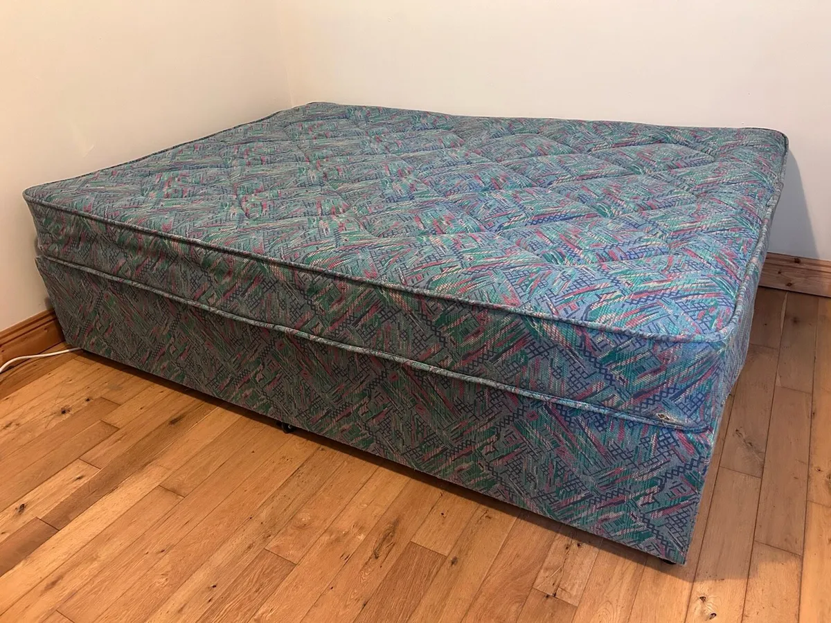 Double bed (4ft 6 inch) - Image 3