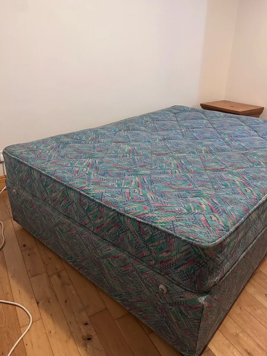 Double bed (4ft 6 inch) - Image 4