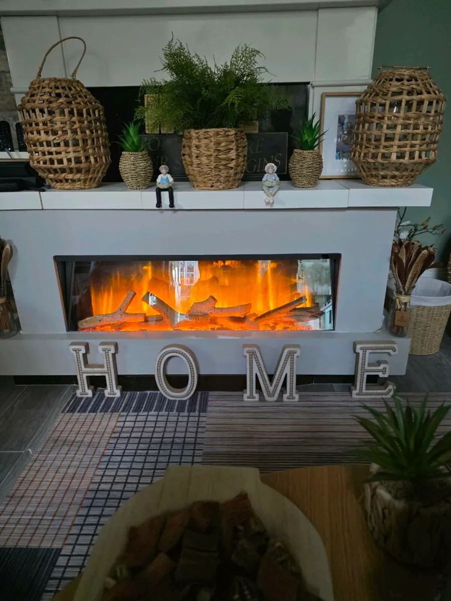 Beautiful electric fire - Image 1