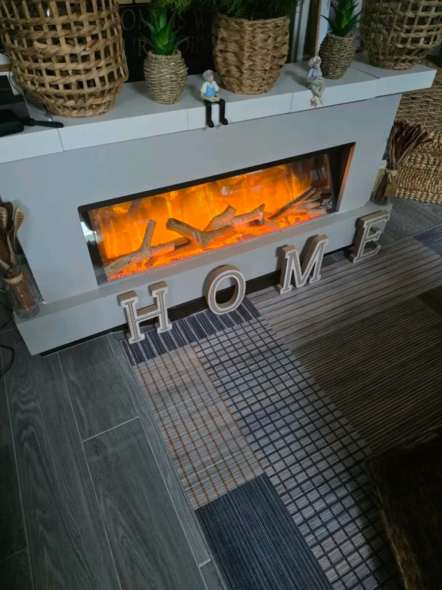 Beautiful electric fire - Image 2
