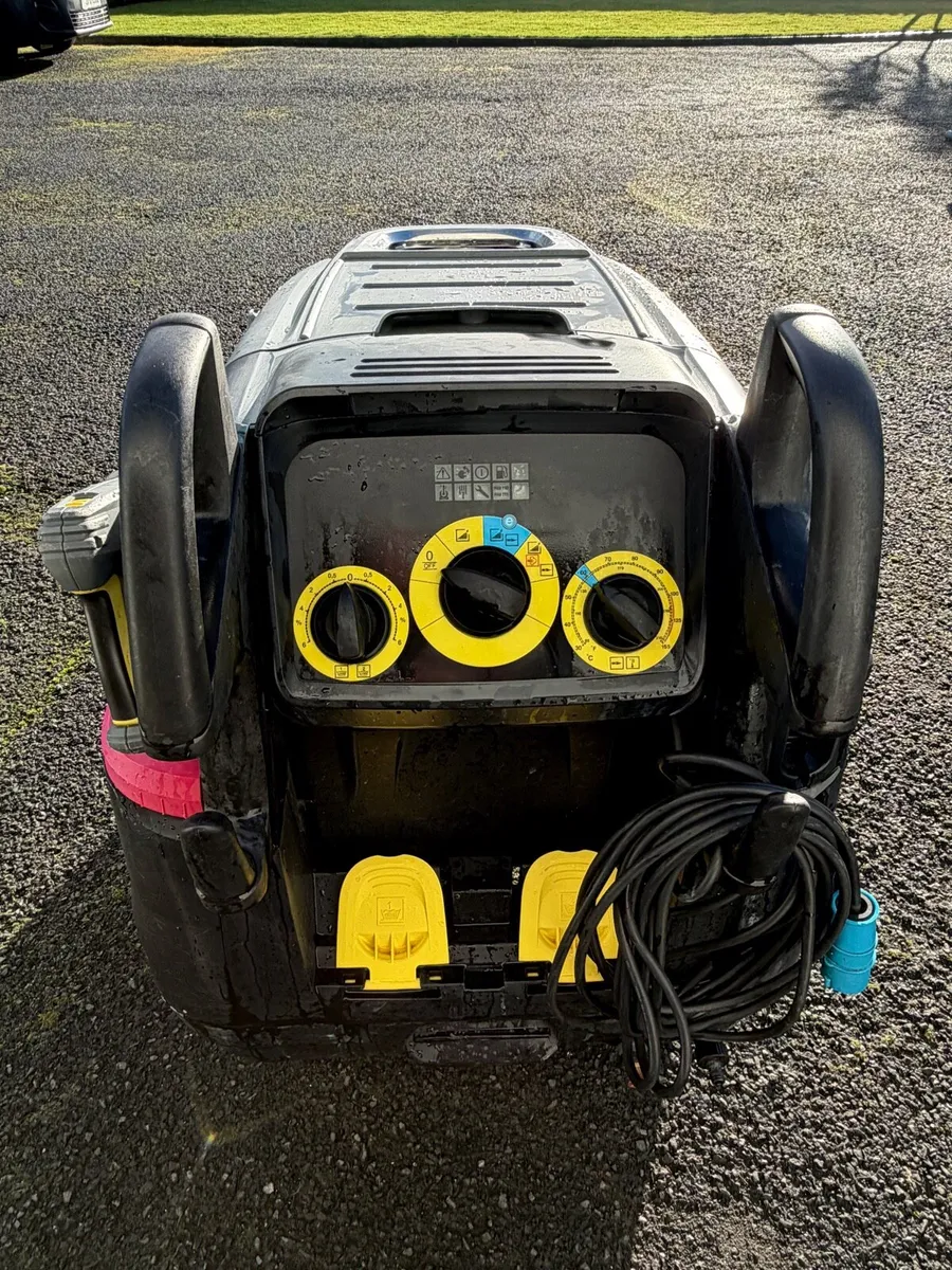 Karcher Hot Water High Pressure Washer HDS 7/10 - Image 3
