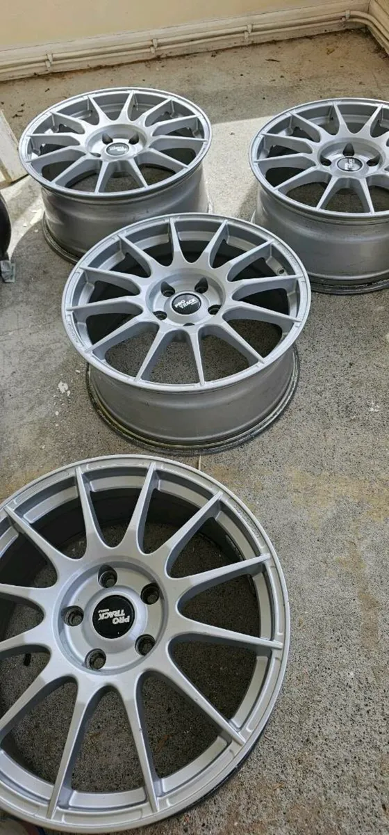 18" Protrack one - Image 1