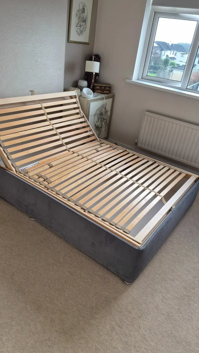 Electric-powered Adjustable Bed and Mattresss - Image 1