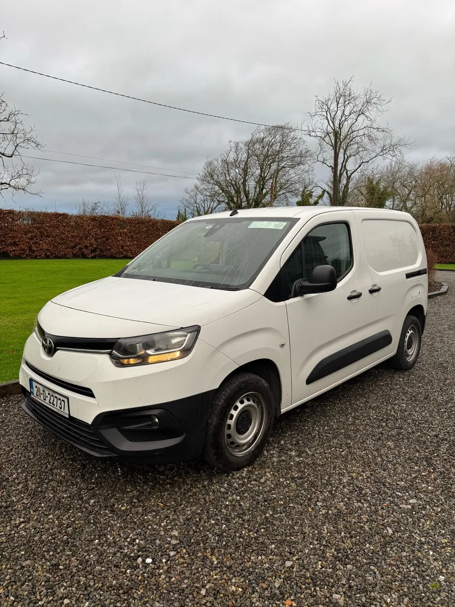 Toyota proace city - Image 2