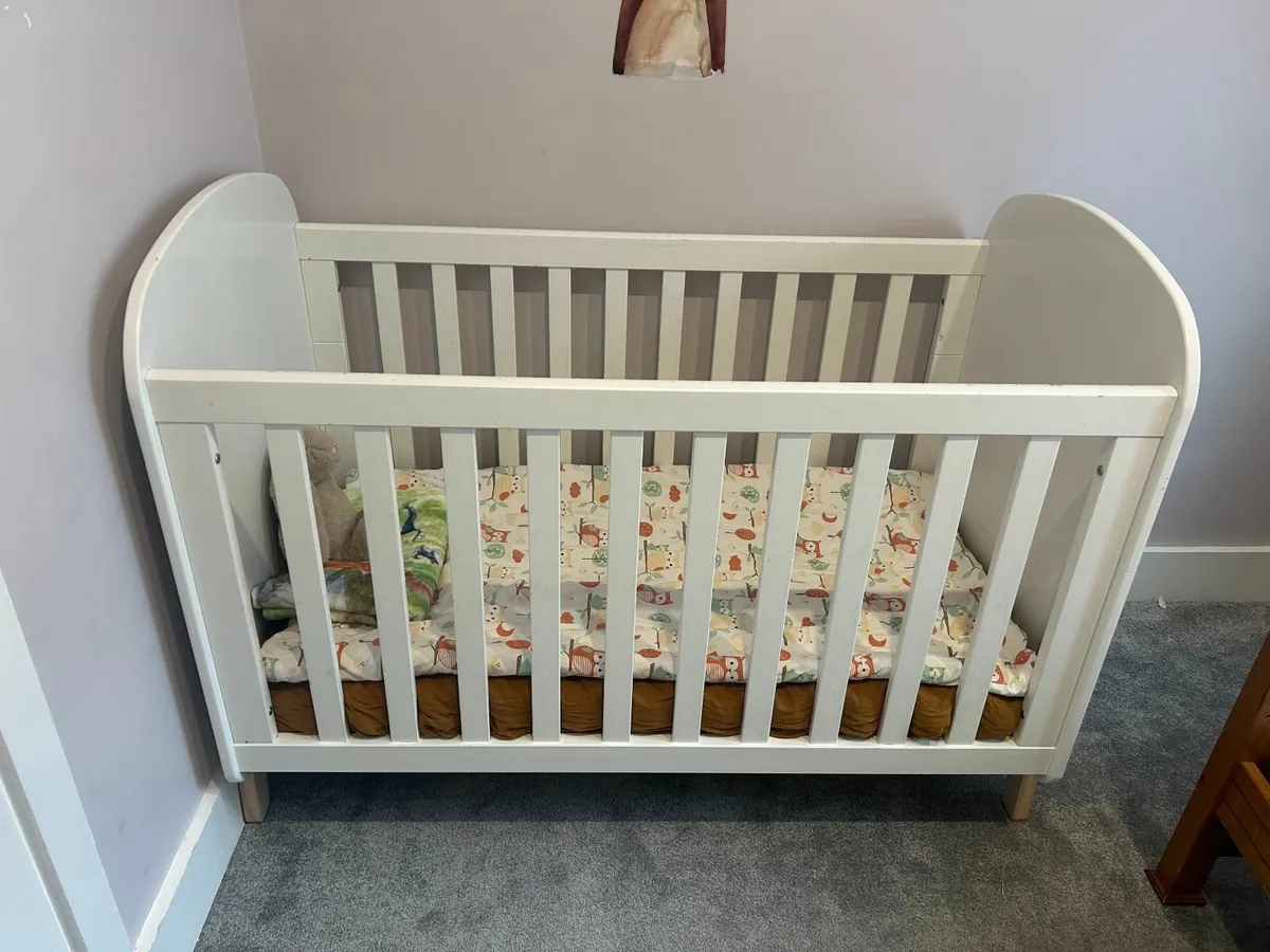 White Scandi-Style Baby Cot – Mattress Included - Image 1