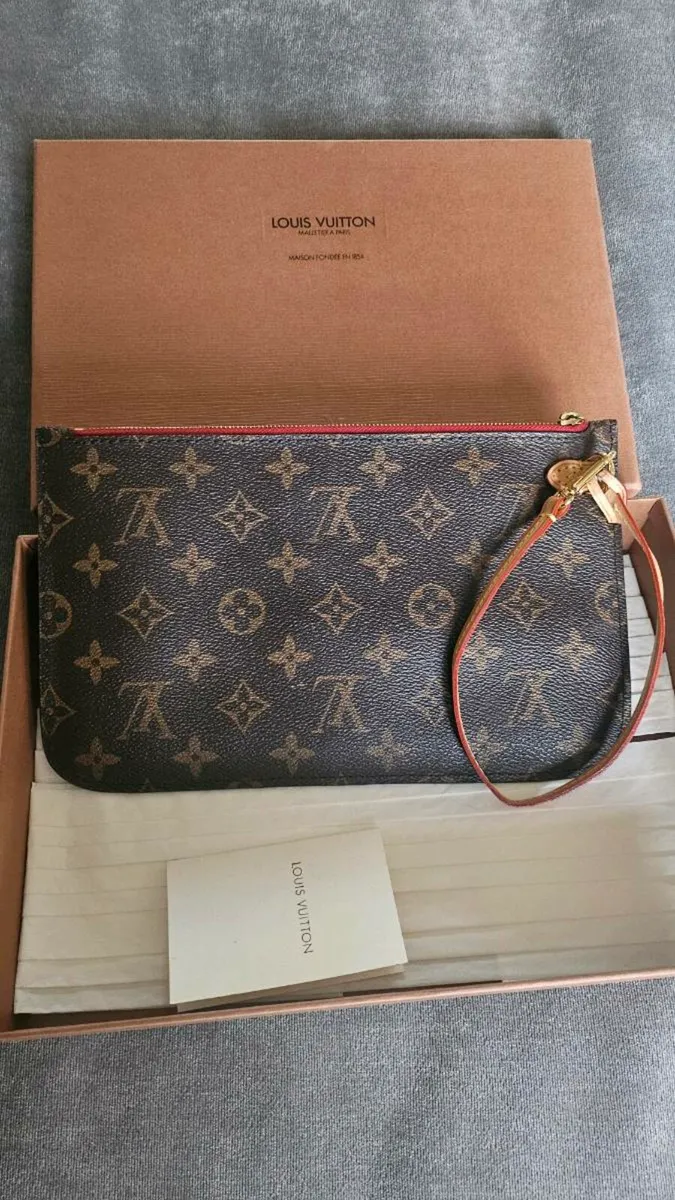 Louis Vuitton Neverfull Style Pouch - Image 1