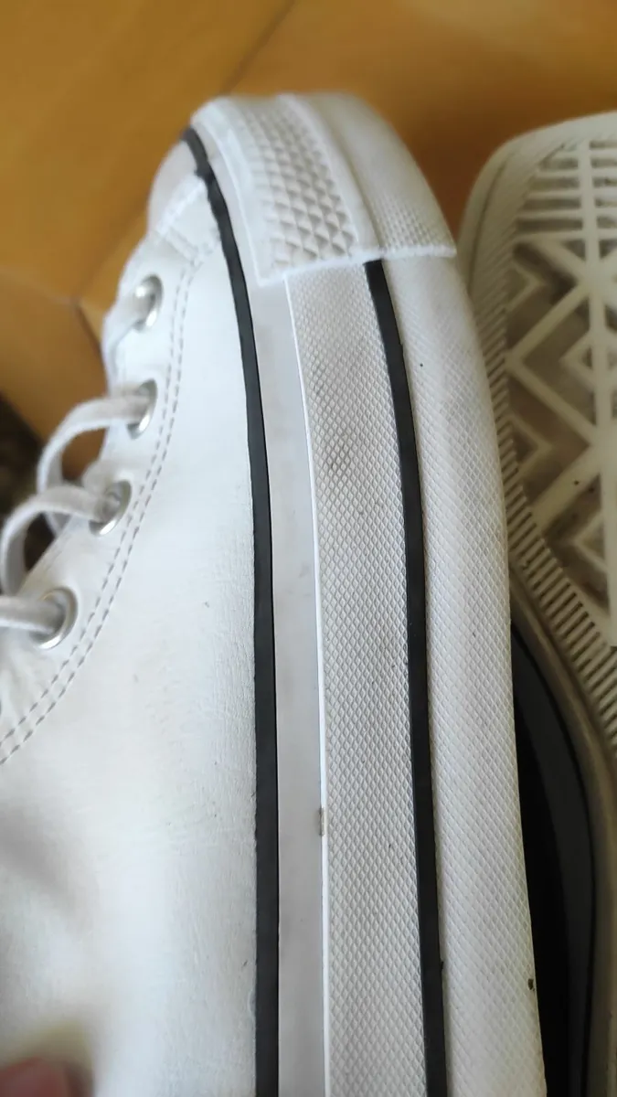 White Converse 4 ½ PLEASE CONTACT +34635975274 - Image 3