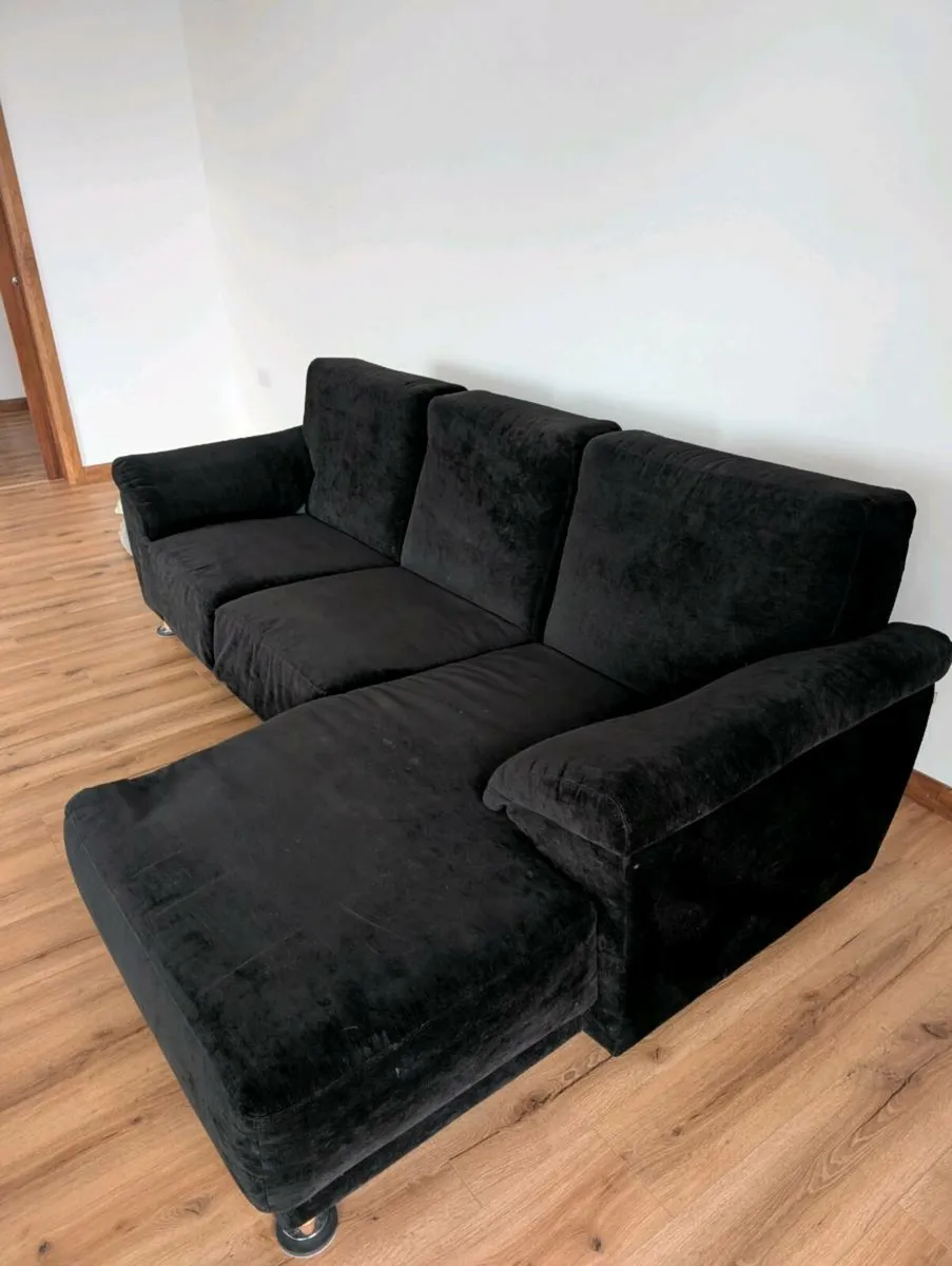 Couch - Image 1