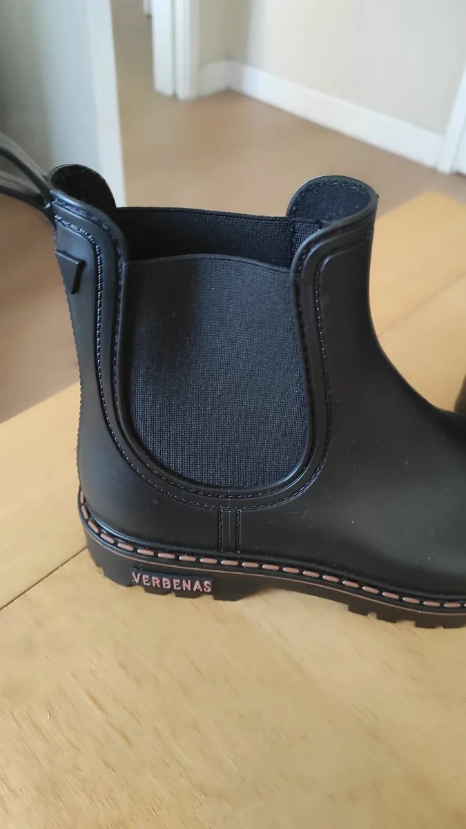 Black wellies shoes - Image 2