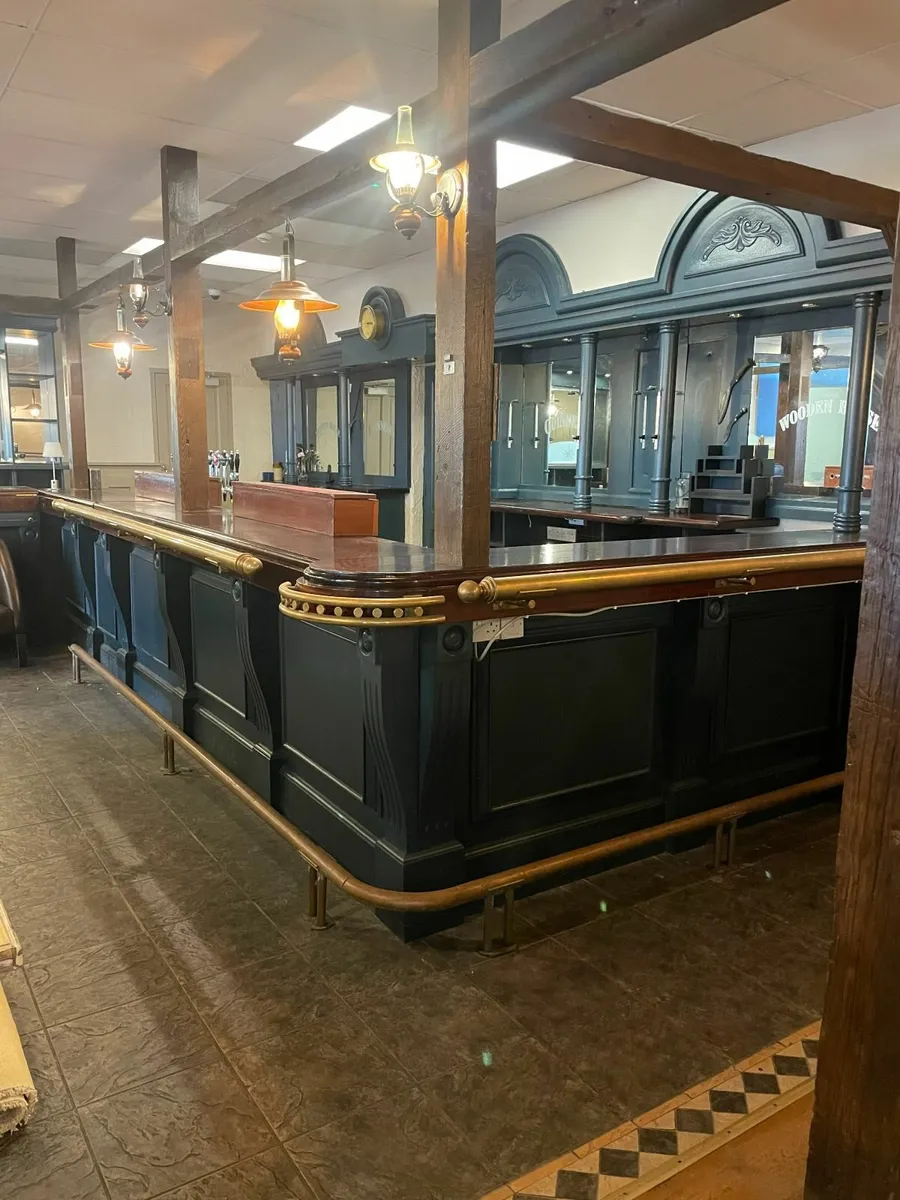 Bar furniture - Image 1