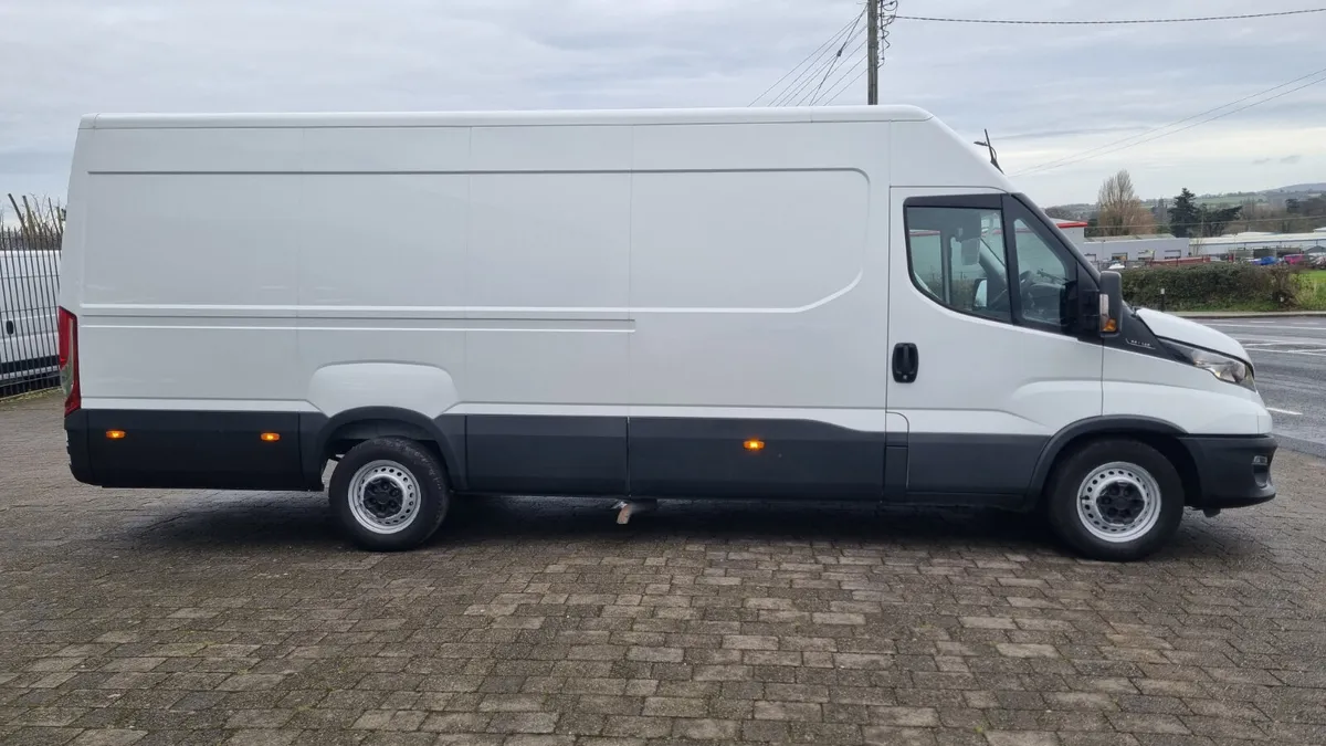 222 IVECO DAILY 35S14 XLWB VAN 15FT 9IN INTERNAL - Image 4