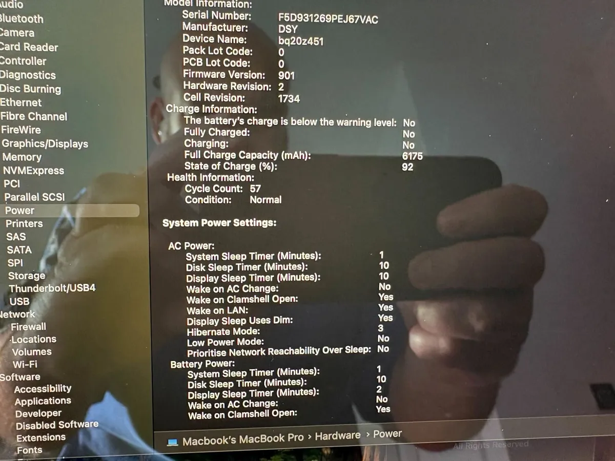 MacBook Pro 2019 - Image 4