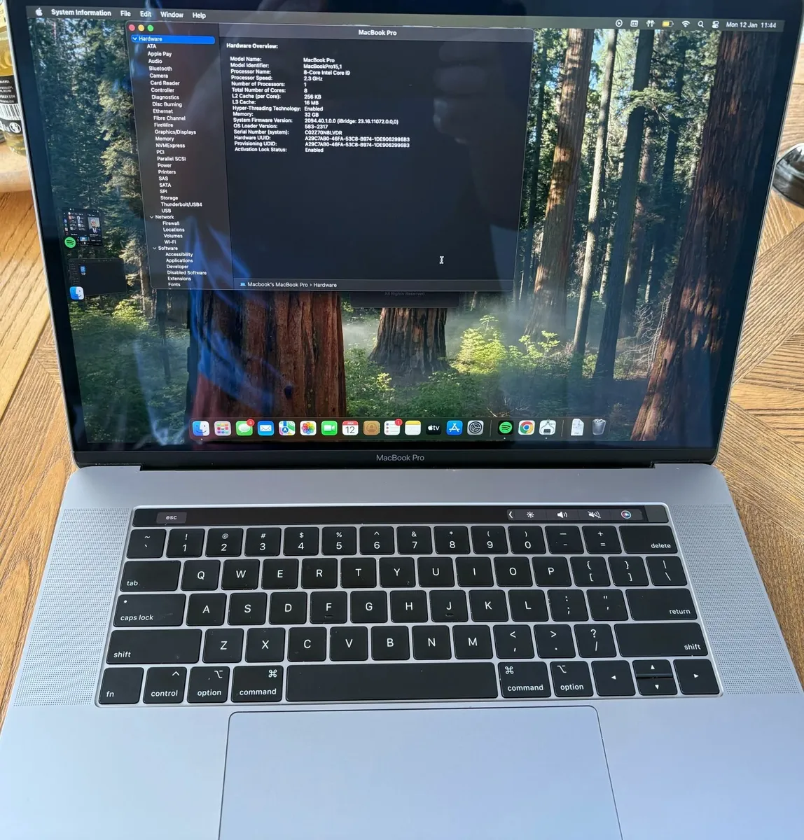 MacBook Pro 2019 - Image 2