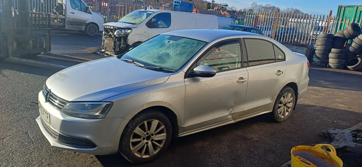 2012 VW JETTA 1.6TDI BREAKING - Image 4