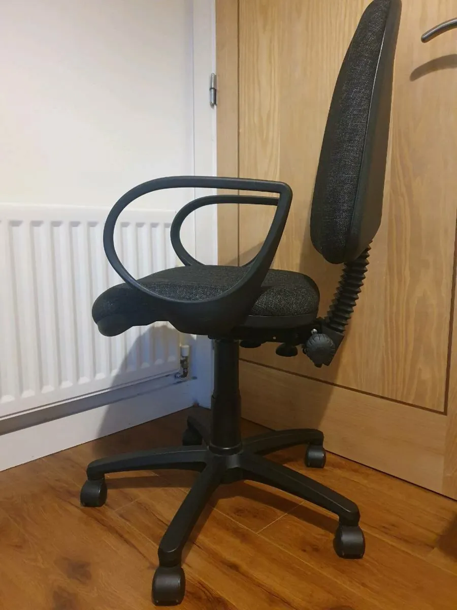 Office Chair - Image 3