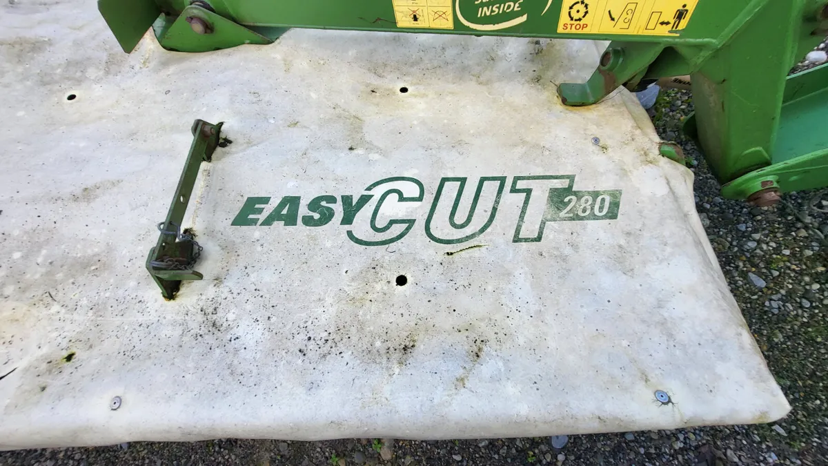 2015 Krone Easycut 280 - Image 2