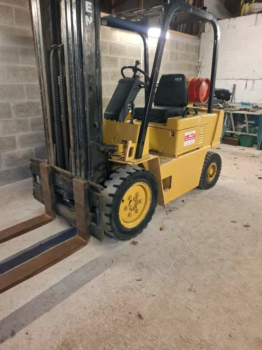 forklift - Image 2