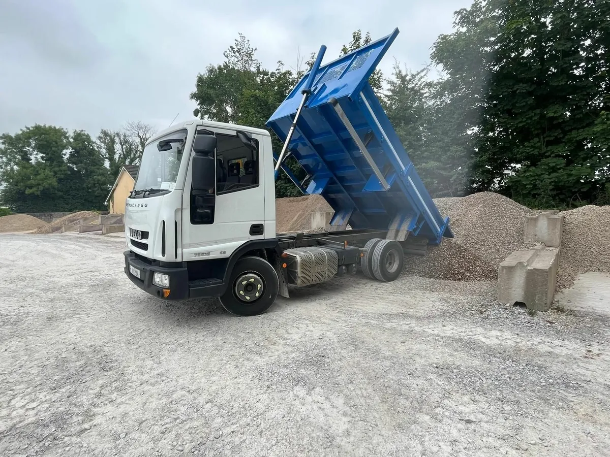 Iveco Eurocargo 75E 160 7.5 ton Tipper - Image 1