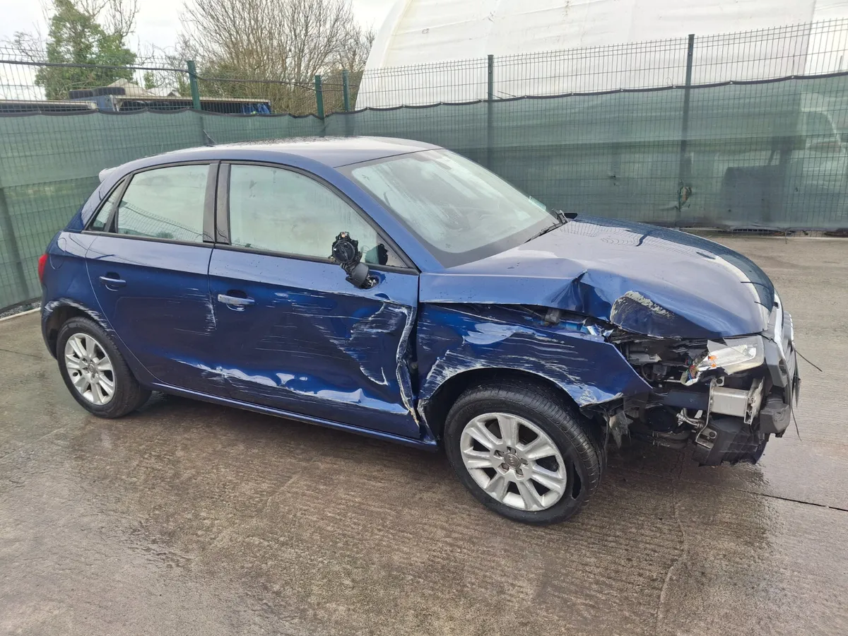 142 Audi A1 1.4 TSI  Automatic - Image 2