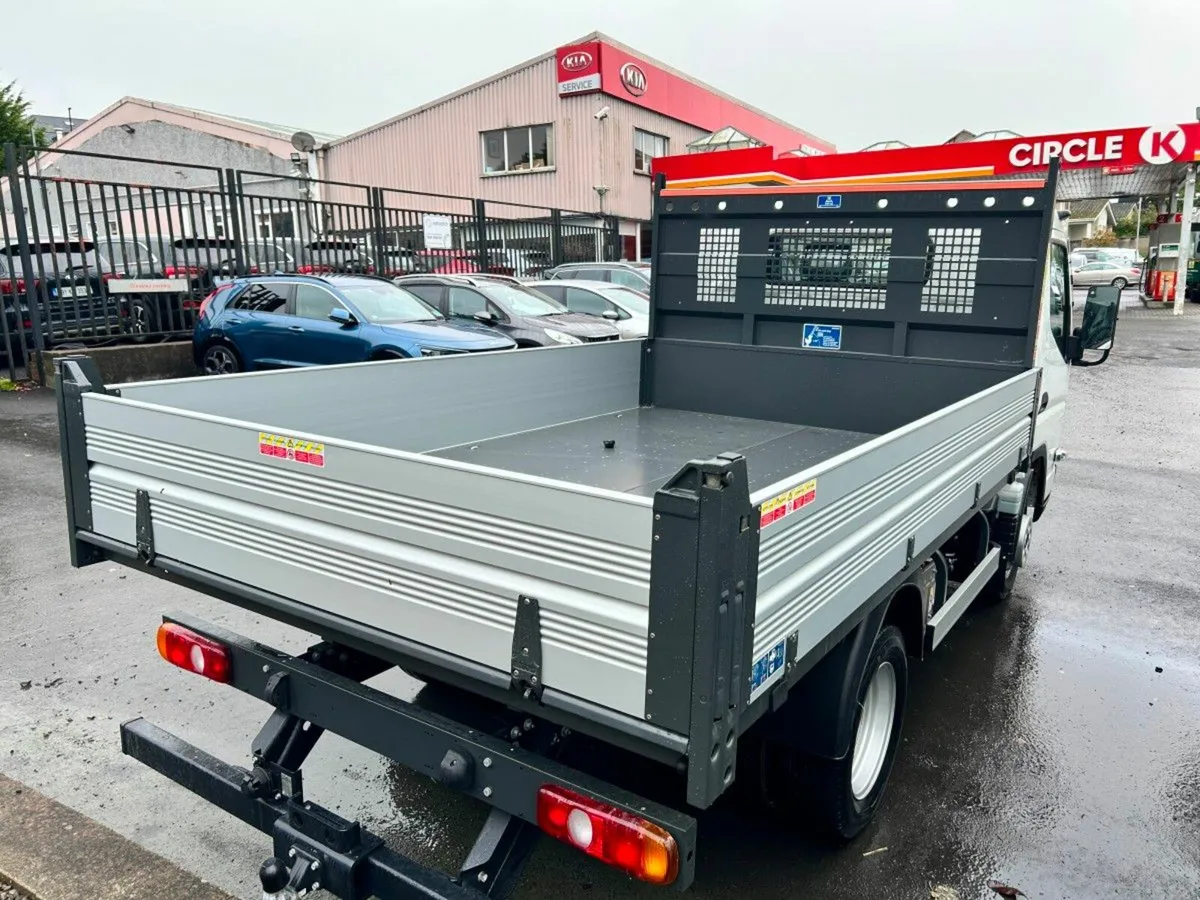 Mitsubishi Canter 3C13B With Rear Tipper - Image 2