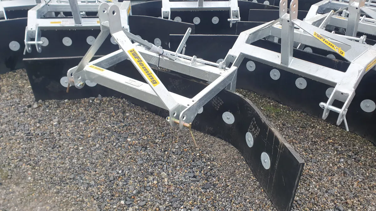 Fleming Roll over Yard Scraper - Image 2