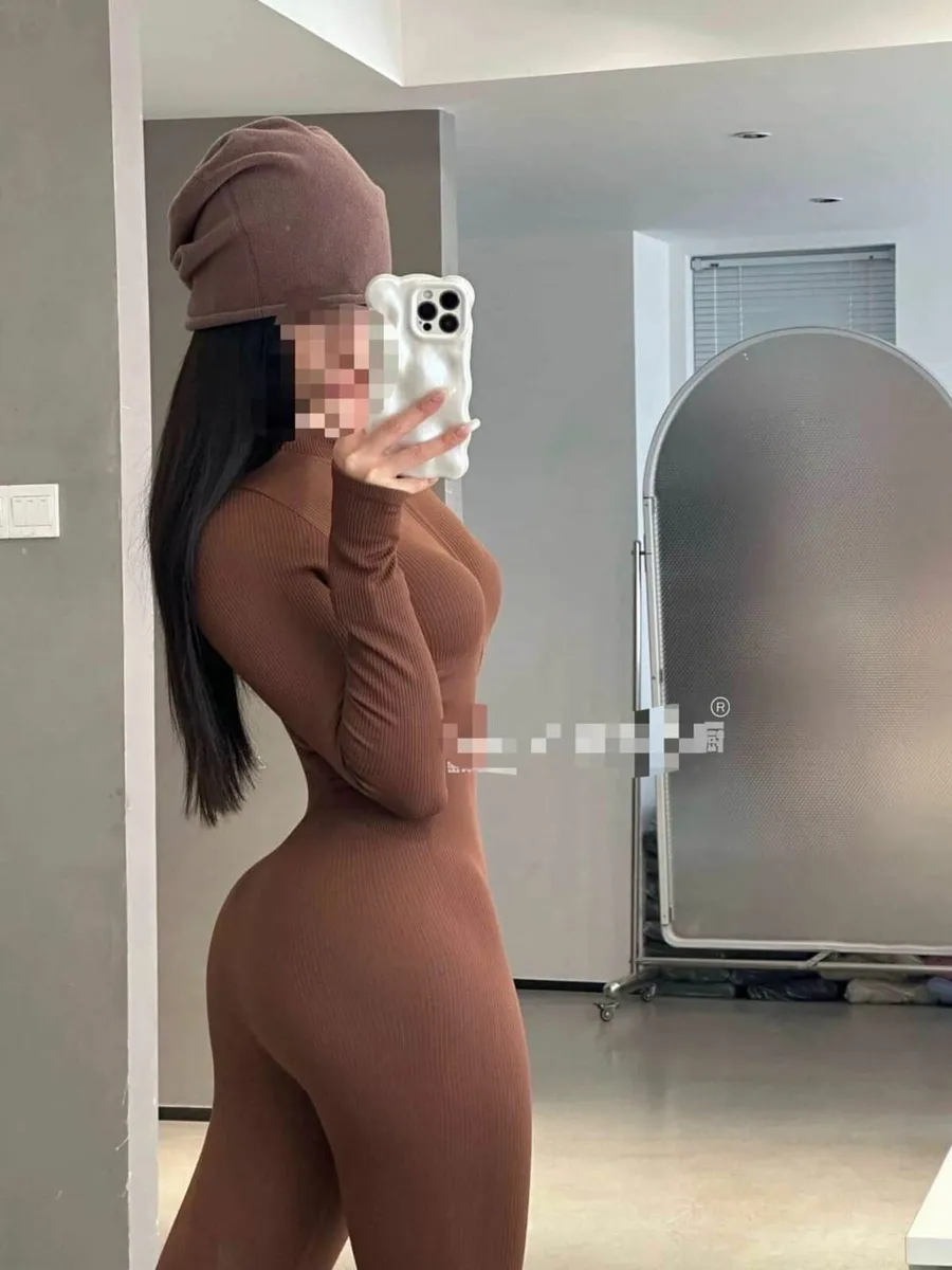 Beige shaping jumpsuit, striped - Image 3