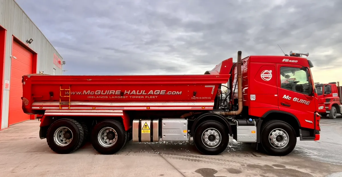 2022 Volvo FM 420 8x4 Tipper - Image 4