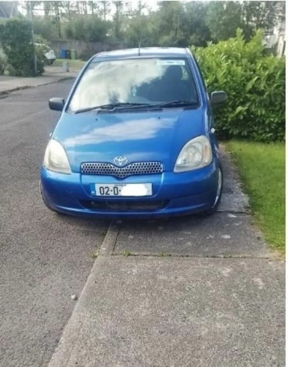 Toyota Yaris 2002 - Image 1