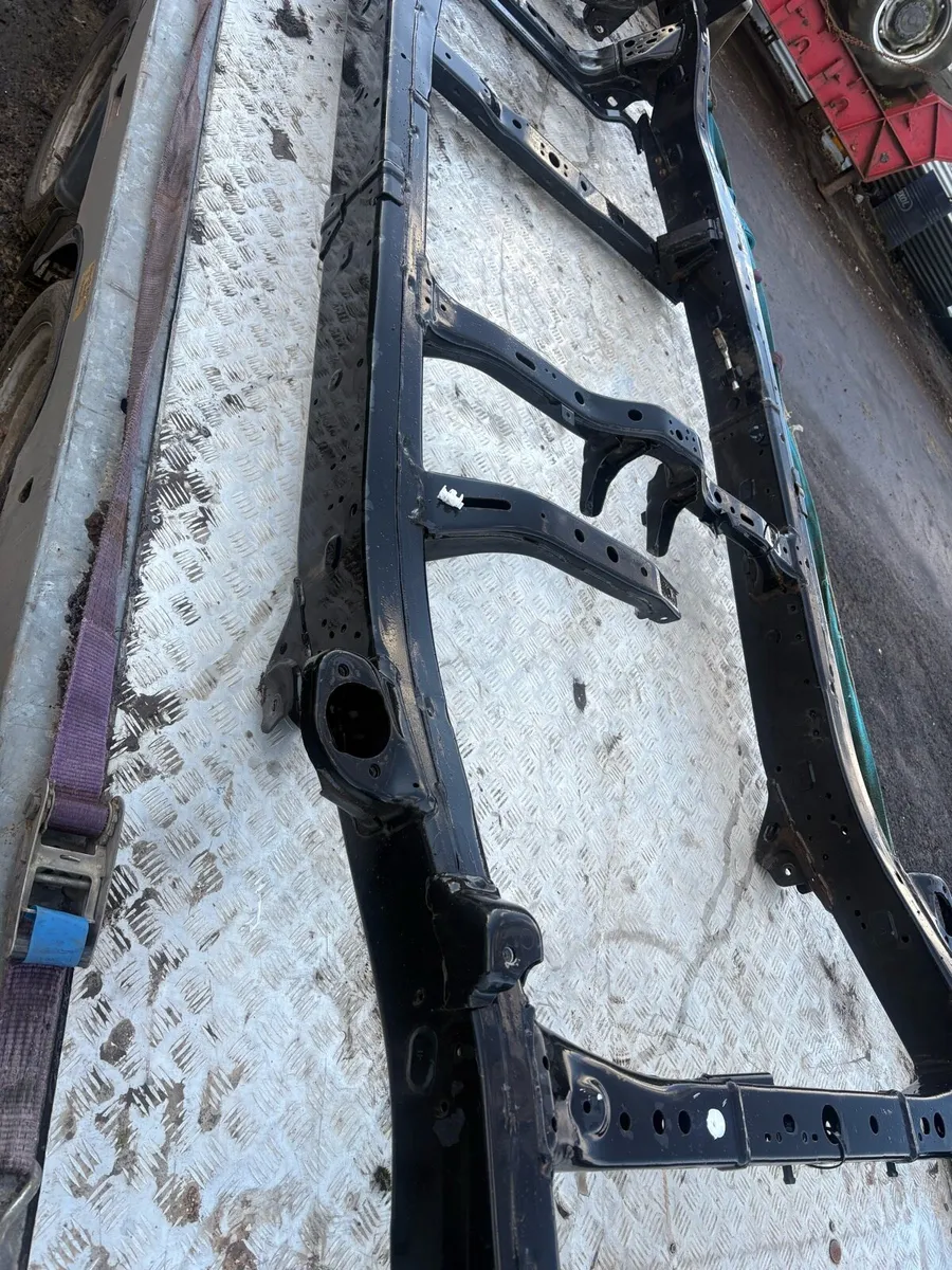 2006-2016 Toyota hilux chassis - Image 3