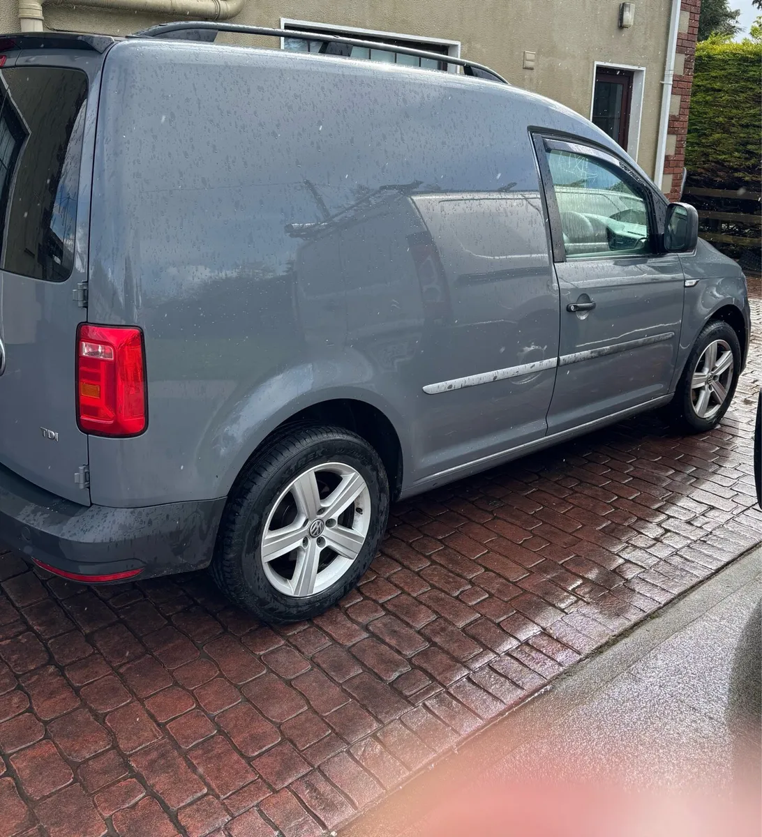 Volkswagen caddy - Image 4