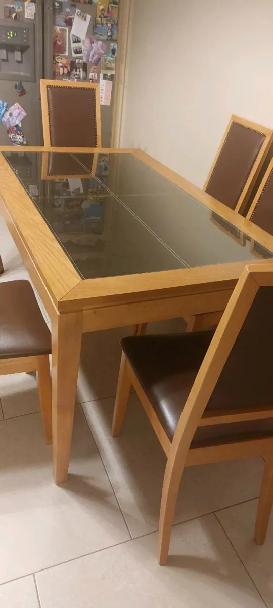 Table & Chairs - Image 2