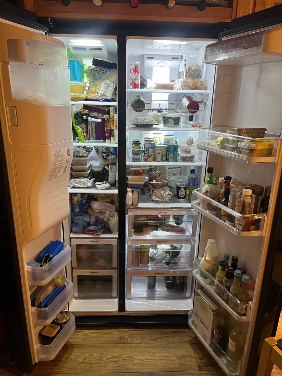 Fridge freezer - Image 2