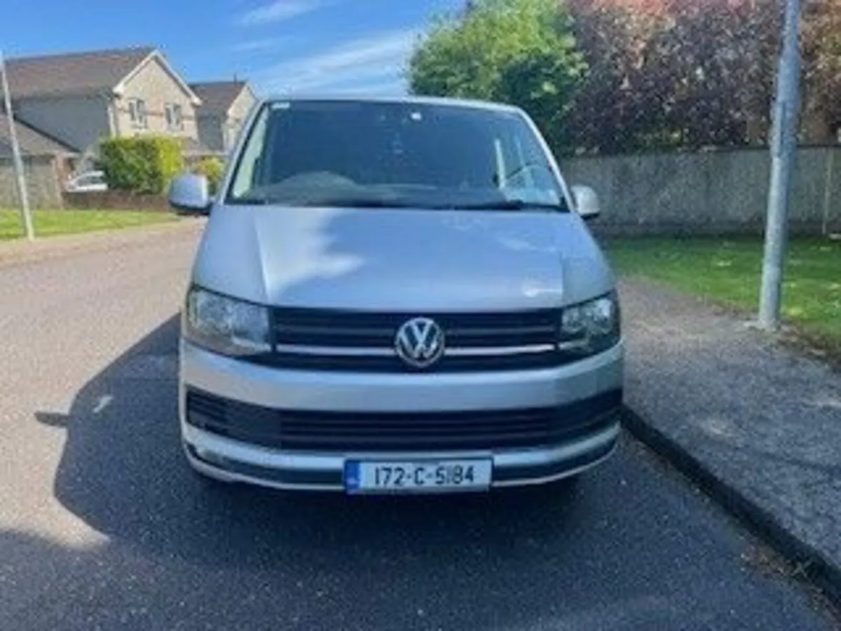 Volkswagen Transporter 2017 Automatic 1 owner - Image 1
