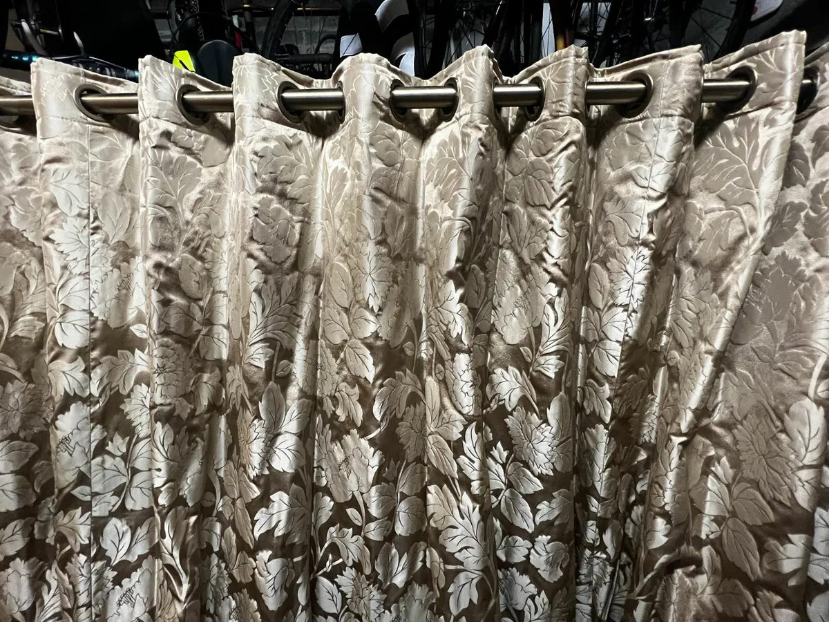 Luxurious Large Curtains - Image 1