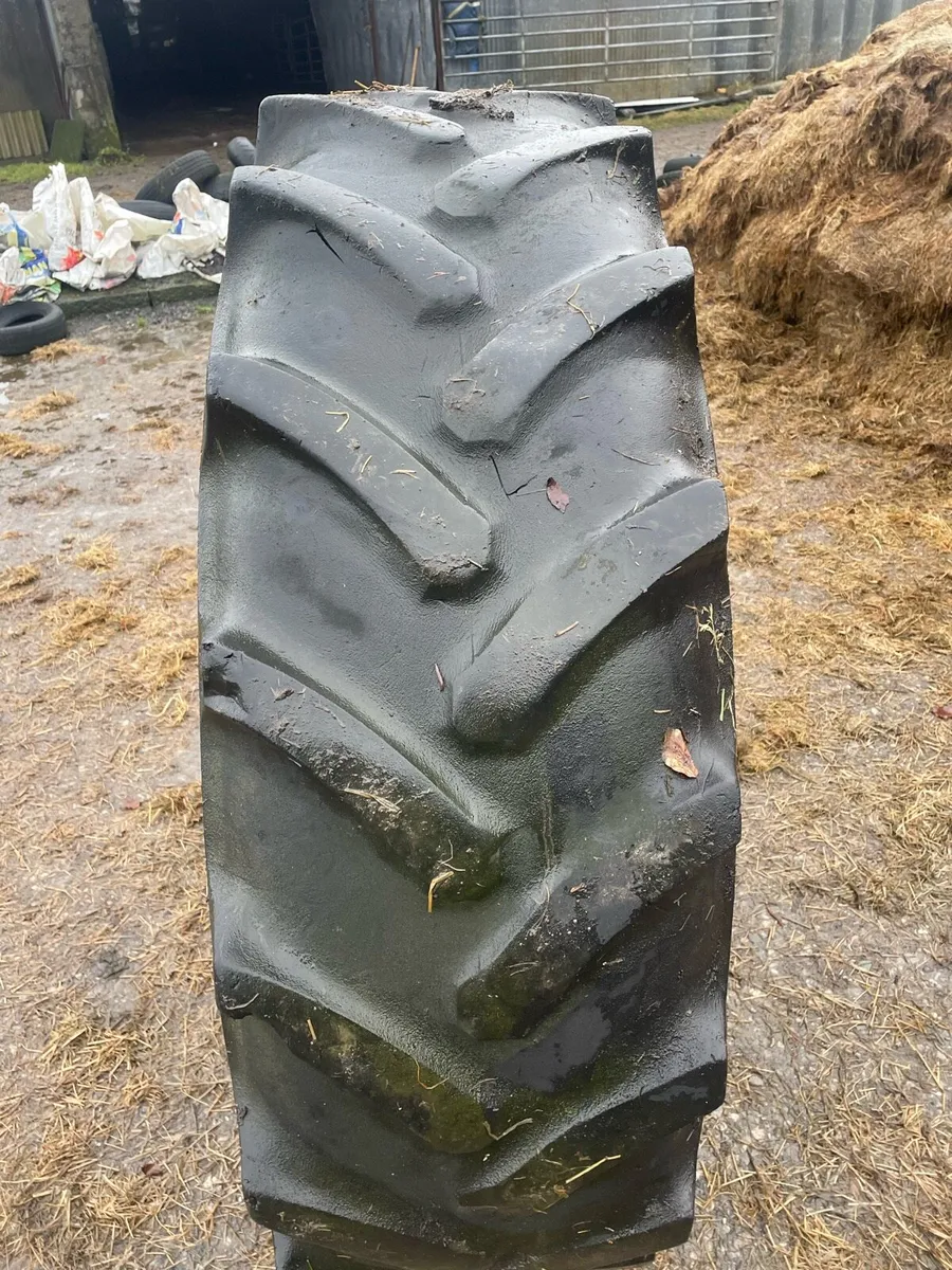 Tractor tyres - Image 3