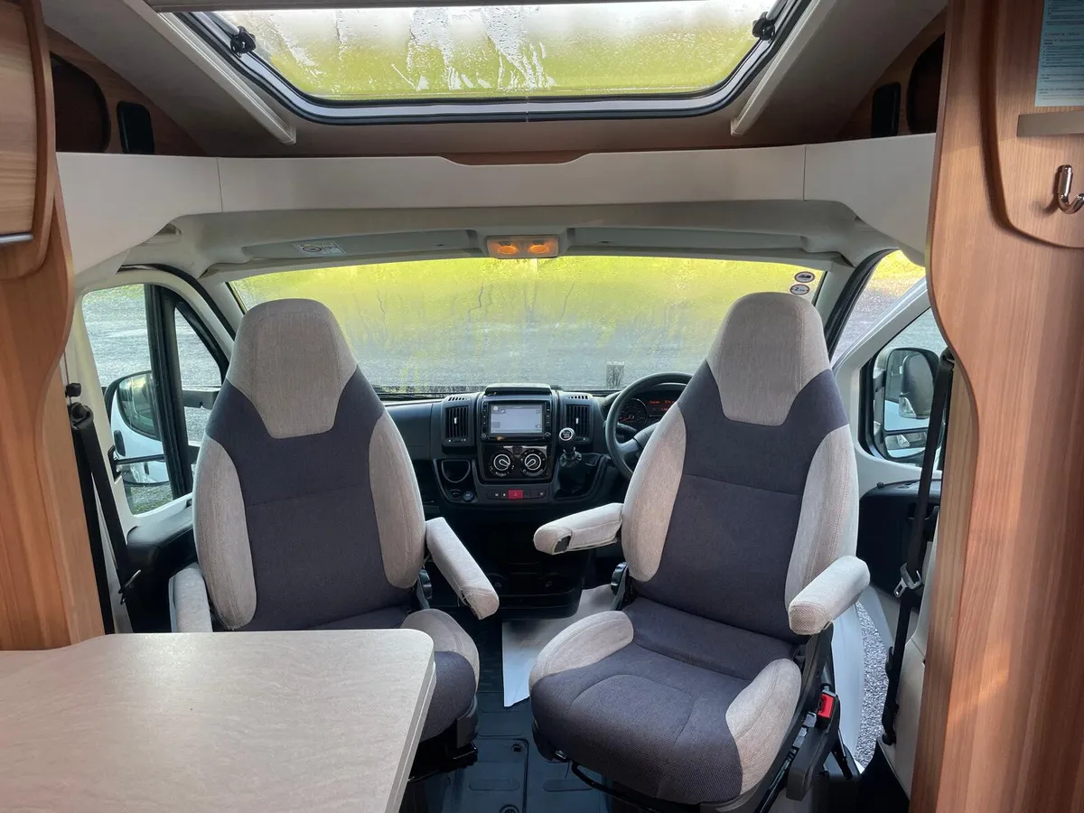 2019 Weinsberg Cara Compact 4 Berth - Image 4