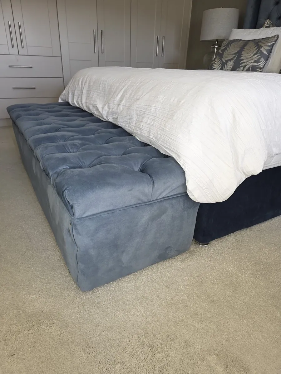 Ventura design end of bed bench - Image 1