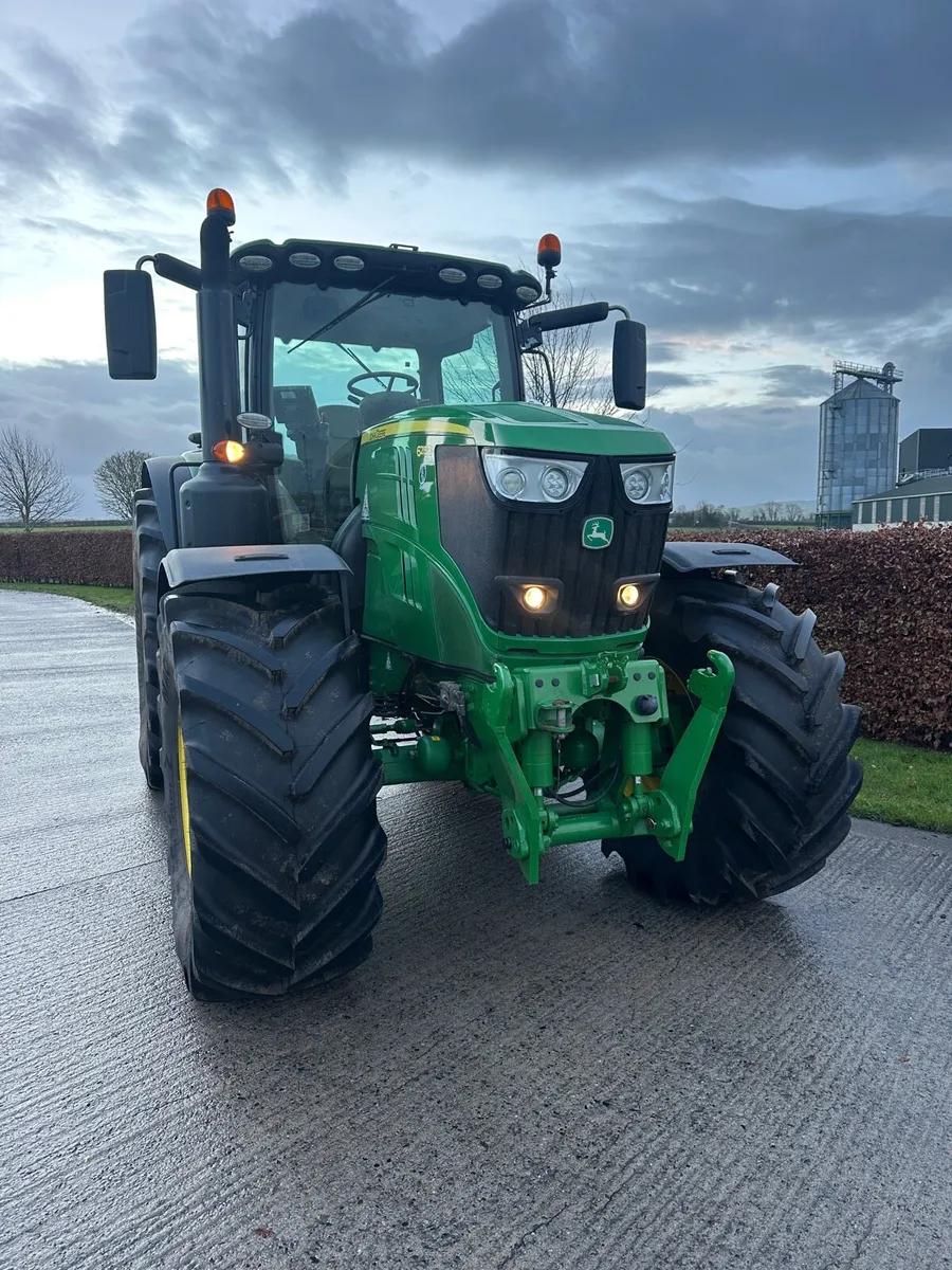 John Deere 6215r - Image 4