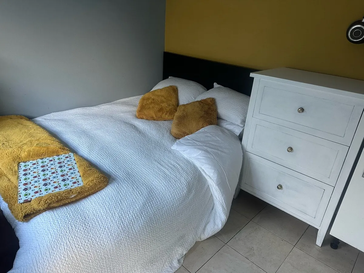 Room for rent - Image 1