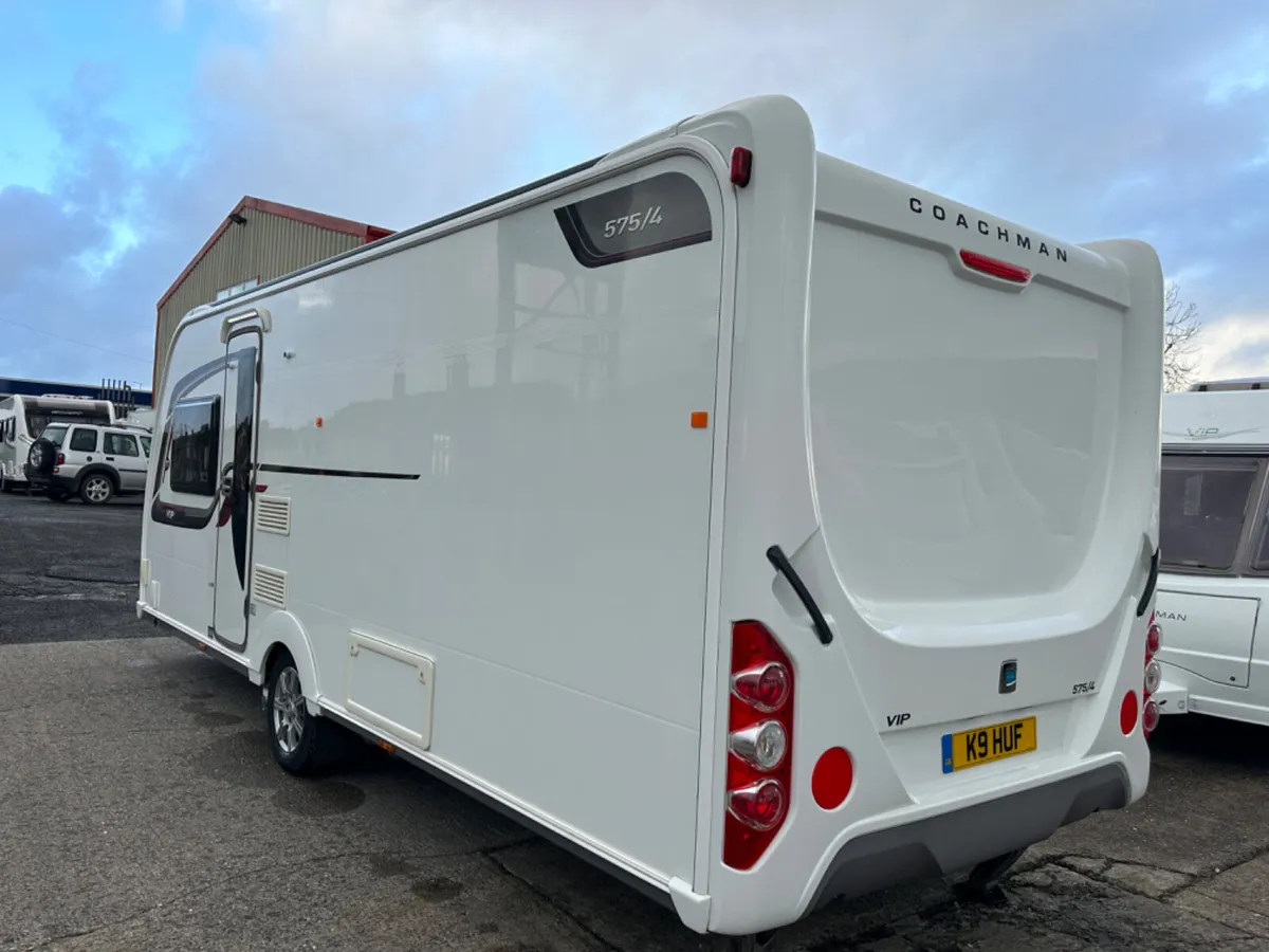 👌 2015 COACHMAN VIP 575 ISLAND BED 👌 - Image 4