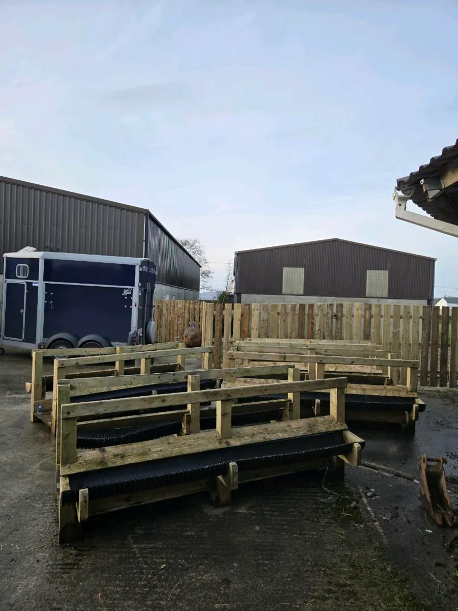 Walk threw sheep feeders - Image 1