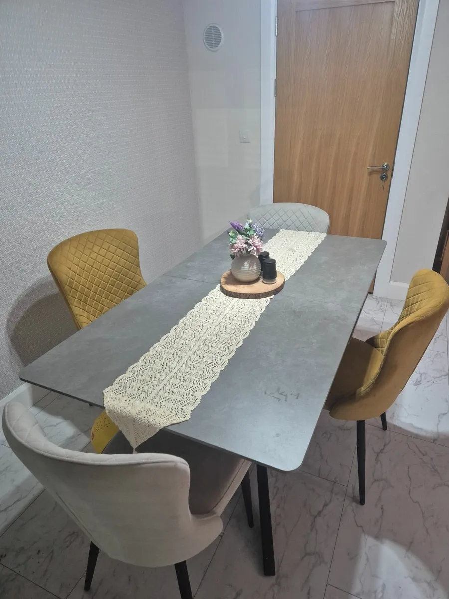Azzurri Sintered Stone Dinning Table & Chairs