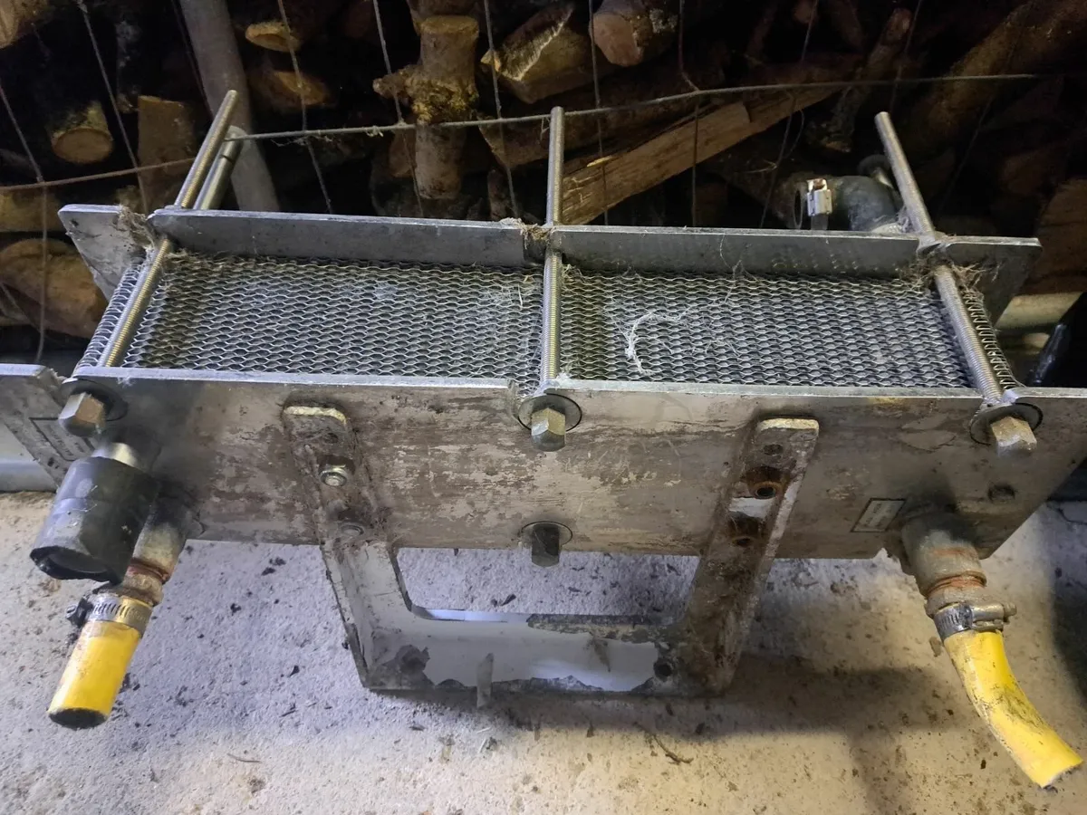 Two 2 stage plate coolers - Image 4
